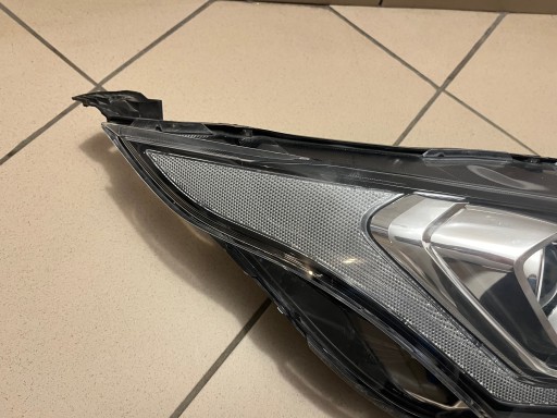 FORD TOURNEO CONNECT MK2 REDIZAJN XENON KT1B LAMPA FAR PREDNJA STRANA DESNA KT1B-13D154-AD
