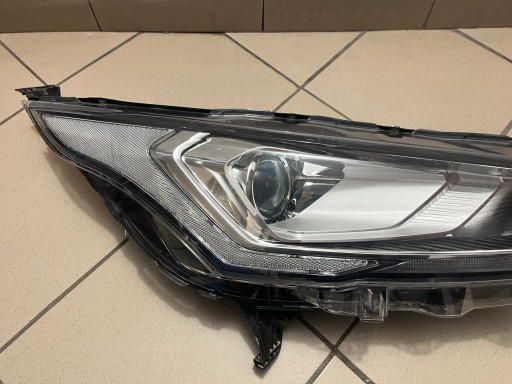 FORD TOURNEO CONNECT MK2 REDIZAJN XENON KT1B LAMPA FAR PREDNJA STRANA DESNA KT1B-13D154-AD