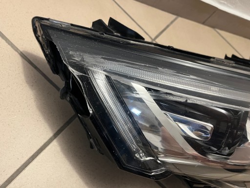 RENAULT TALISMAN LAMPA FAR PREDNJA STRANA DESNA