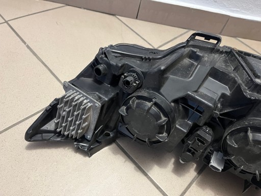 RENAULT TALISMAN LAMPA FAR PREDNJA STRANA DESNA