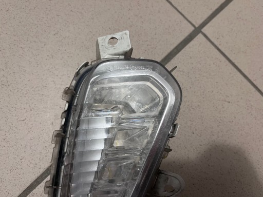 LAMPA FAR MAGLENKA PREDNJA STRANA DESNA VOLVO V40 V-40 II 2 31323116