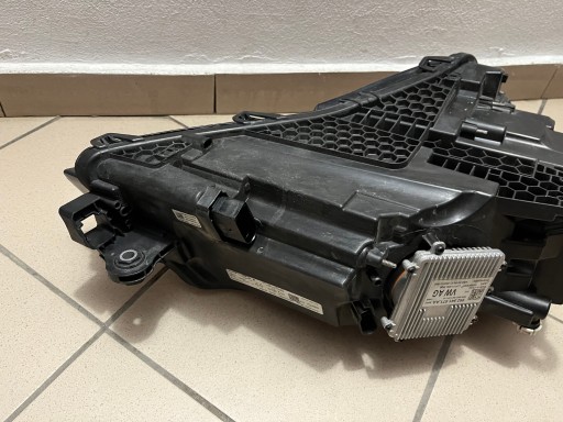 VOLVO V60 II S60 MID LED LAMPA FAR PREDNJA STRANA DESNA 32347007