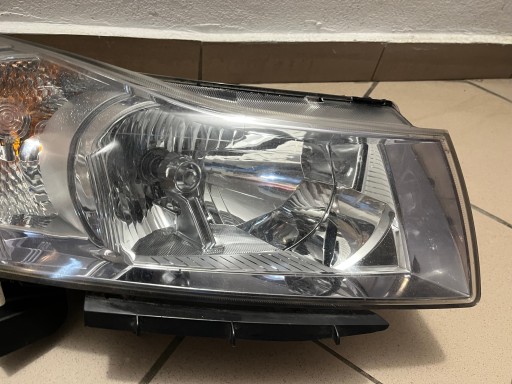LAMPA FAR PREDNJA STRANA DESNA CHEVROLET CRUZE I 1 LAMPA FAR PREDNJA STRANA DESNA CHEVROLET CRUZE I 1
