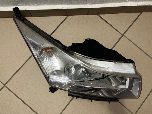 LAMPA FAR PREDNJA STRANA DESNA CHEVROLET CRUZE I 1 LAMPA FAR PREDNJA STRANA DESNA CHEVROLET CRUZE I 1
