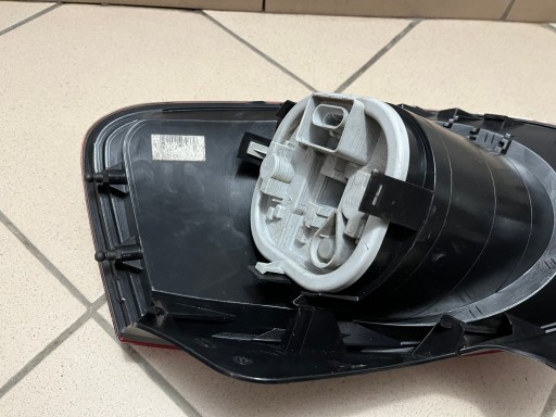 LAMPA FAR ZADNJA ZADNJI LIJEVA STRANA FIAT BRAVO II 2 51757544 LAMPA FAR ZADNJA ZADNJI LIJEVA STRANA FIAT BRAVO II 2 51757544