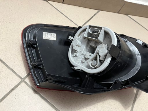 LAMPA FAR ZADNJA ZADNJI LIJEVA STRANA FIAT BRAVO II 2 51757544 LAMPA FAR ZADNJA ZADNJI LIJEVA STRANA FIAT BRAVO II 2 51757544