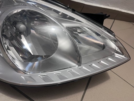 LAMPA FAR PREDNJA STRANA DESNA MERCEDES A KLASA W169 A169 REDIZAJN 08-