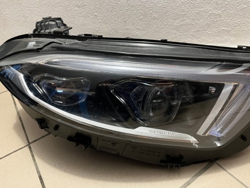 LAMPA FAR PREDNJA DESNA STRANA MERCEDES CLS W257 C257 MULTIBEAM LED 18- A2579065802