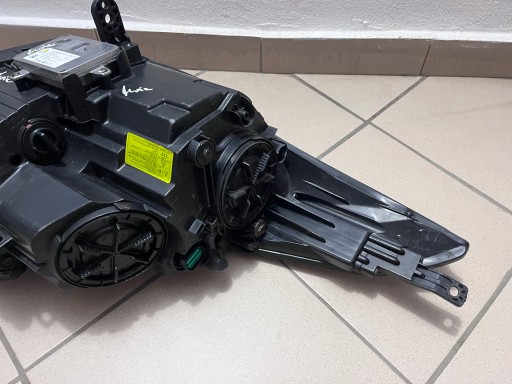 LAMPA FAR PREDNJA STRANA LIJEVA HYUNDAI I40 I-40 XENON ZELENA UTOR 92101-3Z000