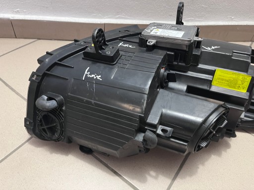 LAMPA FAR PREDNJA STRANA LIJEVA HYUNDAI I40 I-40 XENON ZELENA UTOR 92101-3Z000