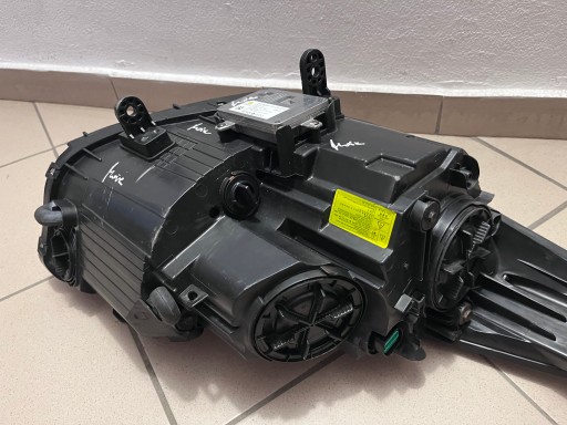 LAMPA FAR PREDNJA STRANA LIJEVA HYUNDAI I40 I-40 XENON ZELENA UTOR 92101-3Z000