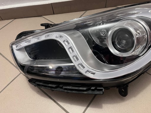 LAMPA FAR PREDNJA STRANA LIJEVA HYUNDAI I40 I-40 XENON ZELENA UTOR 92101-3Z000