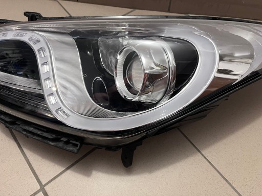 LAMPA FAR PREDNJA STRANA LIJEVA HYUNDAI I40 I-40 XENON ZELENA UTOR 92101-3Z000