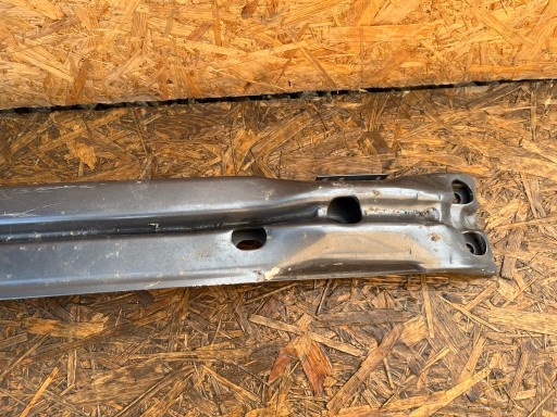 GREDA BRANIKA PREDNJA STRANA VOLVO V40 V-40 II 2 12- 31276334