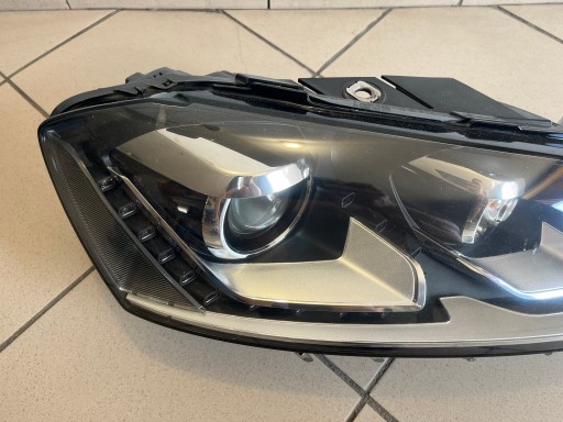 VOLKSWAGEN VW PASSAT B7 B-7 BI XENON LAMPA FAR PREDNJA STRANA DESNA 3AB941754 VOLKSWAGEN VW PASSAT B7 B-7 BI XENON LAMPA FAR PREDNJA STRANA DESNA 3AB941754