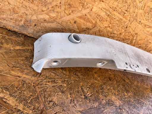 GREDA BRANIKA PREDNJA STRANA VOLVO V60 II 2 S60 III 3 17- 32234656 GREDA BRANIKA PREDNJA STRANA VOLVO V60 II 2 S60 III 3 17- 32234656