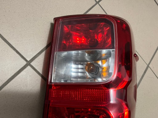 TOYOTA HILUX VIII 8 15- LAMPA FAR ZADNJA ZADNJI LIJEVA STRANA TOYOTA HILUX VIII 8 15- LAMPA FAR ZADNJA ZADNJI LIJEVA STRANA
