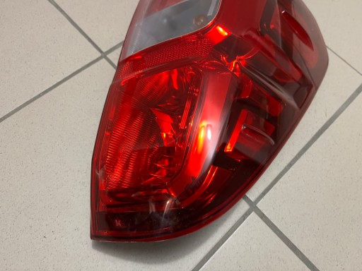 TOYOTA HILUX VIII 8 15- LAMPA FAR ZADNJA ZADNJI LIJEVA STRANA TOYOTA HILUX VIII 8 15- LAMPA FAR ZADNJA ZADNJI LIJEVA STRANA
