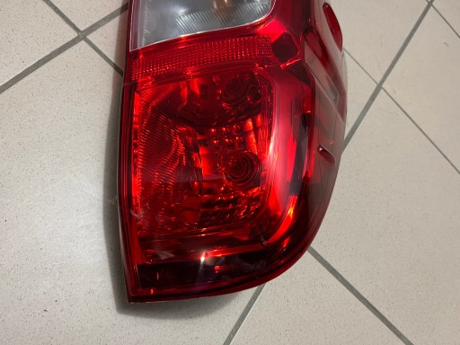 TOYOTA HILUX VIII 8 15- LAMPA FAR ZADNJA ZADNJI LIJEVA STRANA TOYOTA HILUX VIII 8 15- LAMPA FAR ZADNJA ZADNJI LIJEVA STRANA