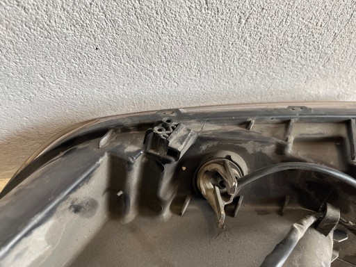 LAMPA FAR PREDNJA STRANA DESNA CHEVROLET ORLANDO 10- LAMPA FAR PREDNJA STRANA DESNA CHEVROLET ORLANDO 10-