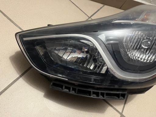 HYUNDAI IX20 IX-20 10- LAMPA FAR PREDNJA STRANA LIJEVA HYUNDAI IX20 IX-20 10- LAMPA FAR PREDNJA STRANA LIJEVA