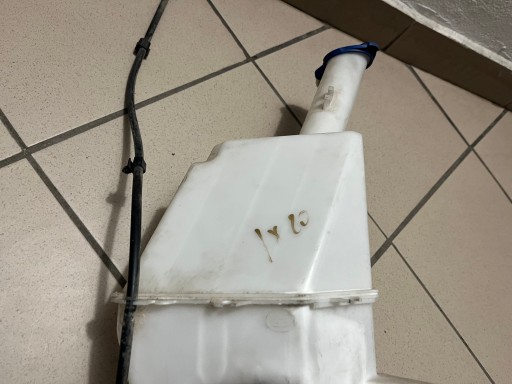 POSUDA ZA PRANJE STAKLA HYUNDAI IX20 IX-20 10-