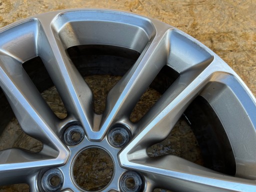 FELGA ALUMINIJSKA OE HYUNDAI TUCSON SANTA FE 19 FELGA ALUMINIJSKA OE HYUNDAI TUCSON SANTA FE 19