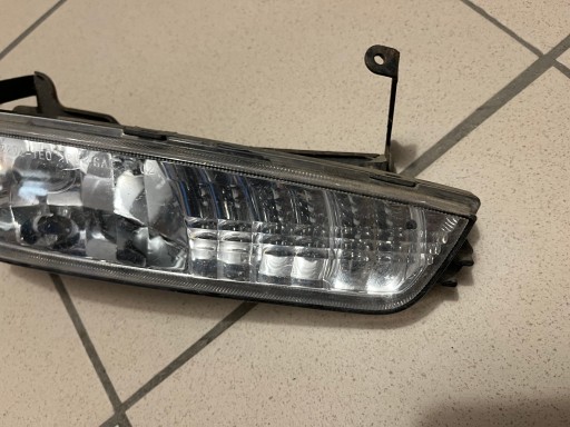 HYUNDAI ACCENT LAMPA FAR MAGLENKA PREDNJA STRANA DESNA