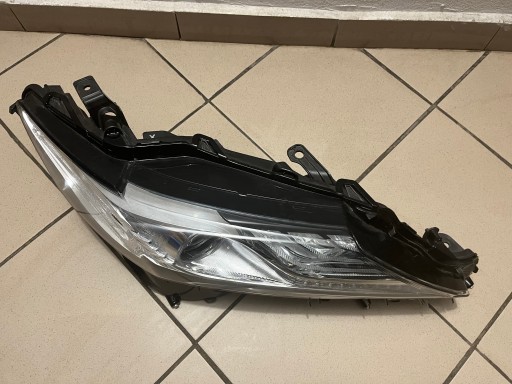 TOYOTA CAMRY VII 8 LED 17- LAMPA FAR PREDNJA STRANA DESNA