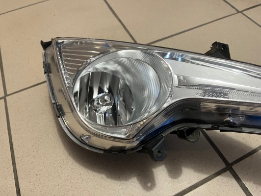 HYUNDAI I40 I-40 11- LAMPA FAR MAGLENKA DESNA STRANA