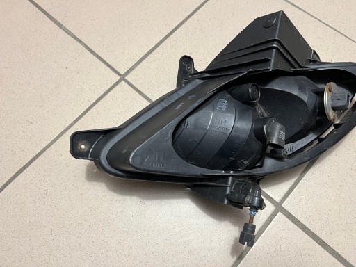 HYUNDAI IX20 IX-20 10- LAMPA FAR MAGLENKA DESNA STRANA