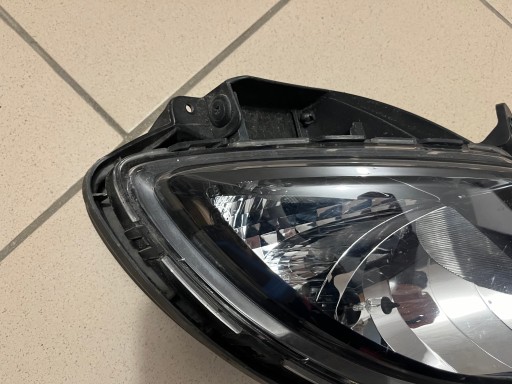 HYUNDAI IX20 IX-20 10- LAMPA FAR MAGLENKA DESNA STRANA