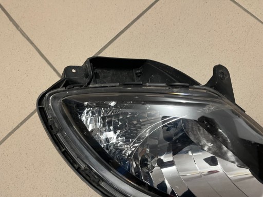 HYUNDAI IX20 IX-20 10- LAMPA FAR MAGLENKA DESNA STRANA