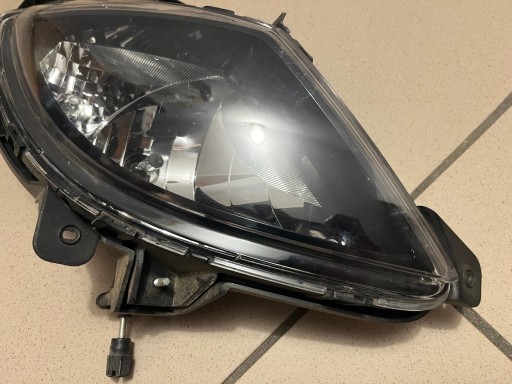 HYUNDAI IX20 IX-20 10- LAMPA FAR MAGLENKA DESNA STRANA