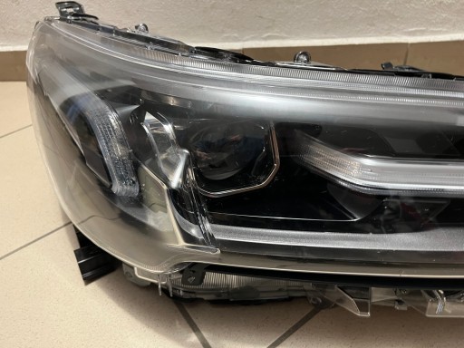 TOYOTA HILUX FULL LED 20- LAMPA FAR PREDNJA STRANA DESNA 1EJ-923368