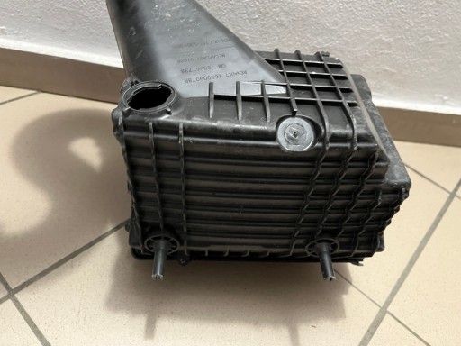 KUČIŠTE FILTERA ZRAKA RENAULT TRAFIC III 3 OPEL VIVARO B 165009078R KUČIŠTE FILTERA ZRAKA RENAULT TRAFIC III 3 OPEL VIVARO B 165009078R