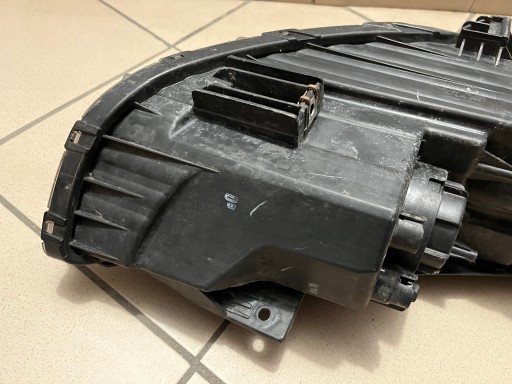 HYUNDAI IX35 IX-35 09- LAMPA FAR PREDNJA STRANA LIJEVA 92101-2Y000 HYUNDAI IX35 IX-35 09- LAMPA FAR PREDNJA STRANA LIJEVA 92101-2Y000