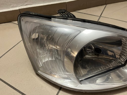 HYUNDAI GETZ 1 I 1C LAMPA FAR PREDNJA STRANA DESNA HYUNDAI GETZ 1 I 1C LAMPA FAR PREDNJA STRANA DESNA