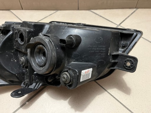 HYUNDAI GETZ 1 I 1C LAMPA FAR PREDNJA STRANA DESNA HYUNDAI GETZ 1 I 1C LAMPA FAR PREDNJA STRANA DESNA
