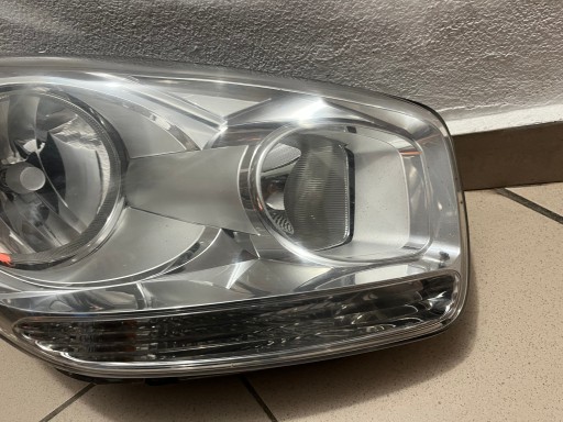 LAMPA FAR PREDNJA STRANA DESNA KIA VENGA 09- 92102-1P000
