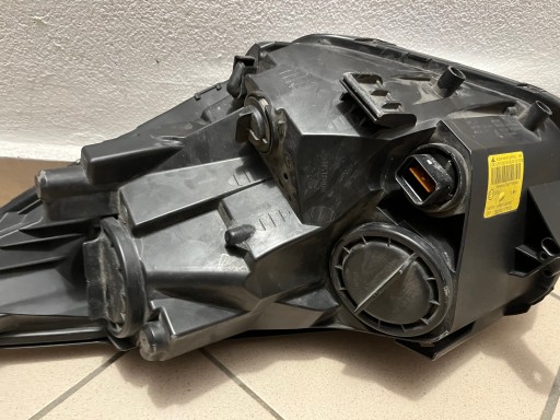 LAMPA FAR PREDNJA STRANA DESNA KIA VENGA 09- 92102-1P000