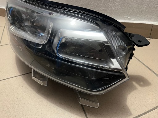 LAMPA FAR PREDNJA STRANA DESNA CITROEN JUMPY III 3 OPEL VIVARO C 16- 9808567680 LAMPA FAR PREDNJA STRANA DESNA CITROEN JUMPY III 3 OPEL VIVARO C 16- 9808567680