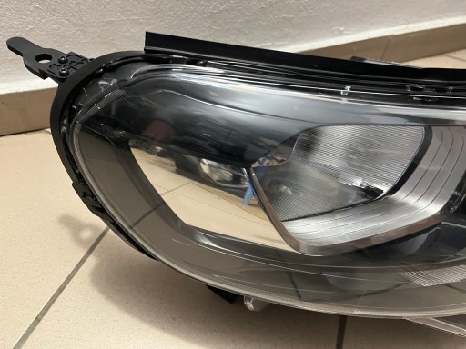LAMPA FAR PREDNJA STRANA DESNA CITROEN JUMPY III 3 OPEL VIVARO C 16- 9808567680 LAMPA FAR PREDNJA STRANA DESNA CITROEN JUMPY III 3 OPEL VIVARO C 16- 9808567680