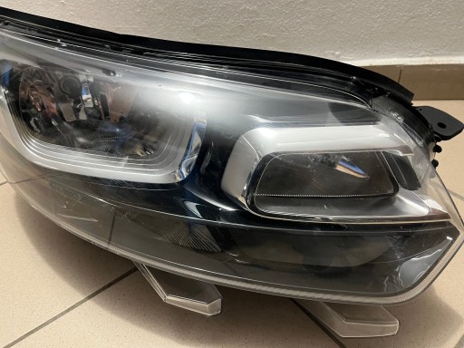 LAMPA FAR PREDNJA STRANA DESNA CITROEN JUMPY III 3 OPEL VIVARO C 16- 9808567680 LAMPA FAR PREDNJA STRANA DESNA CITROEN JUMPY III 3 OPEL VIVARO C 16- 9808567680