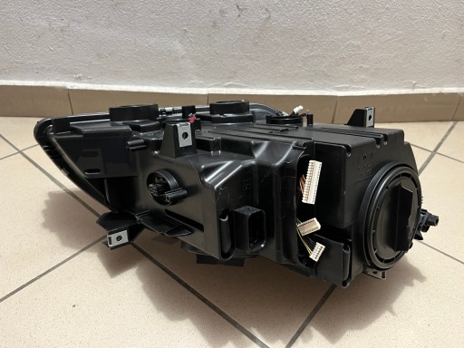 BMW 6 F06 F12 650 XENON LAMPA FAR PREDNJA STRANA LIJEVA 7272017 BMW 6 F06 F12 650 XENON LAMPA FAR PREDNJA STRANA LIJEVA 7272017
