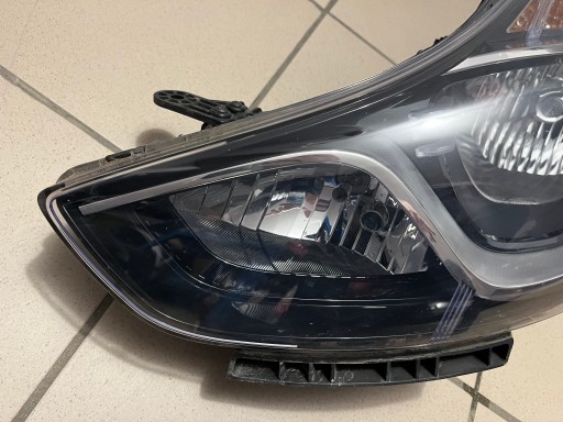 HYUNDAI IX20 IX-20 10- LAMPA FAR PREDNJA STRANA LIJEVA