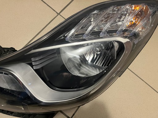 HYUNDAI IX20 IX-20 10- LAMPA FAR PREDNJA STRANA LIJEVA