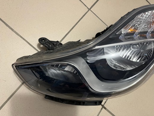 HYUNDAI IX20 IX-20 10- LAMPA FAR PREDNJA STRANA LIJEVA