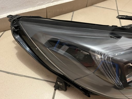 OPEL ASTRA K V REDIZAJN LED LAMPA FAR PREDNJA STRANA DESNA 39195689 OPEL ASTRA K V REDIZAJN LED LAMPA FAR PREDNJA STRANA DESNA 39195689