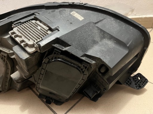 OPEL VIVARO C ZAFIRA D LIFE XENON LAMPA FAR PREDNJA DESNA STRANA 9832836480